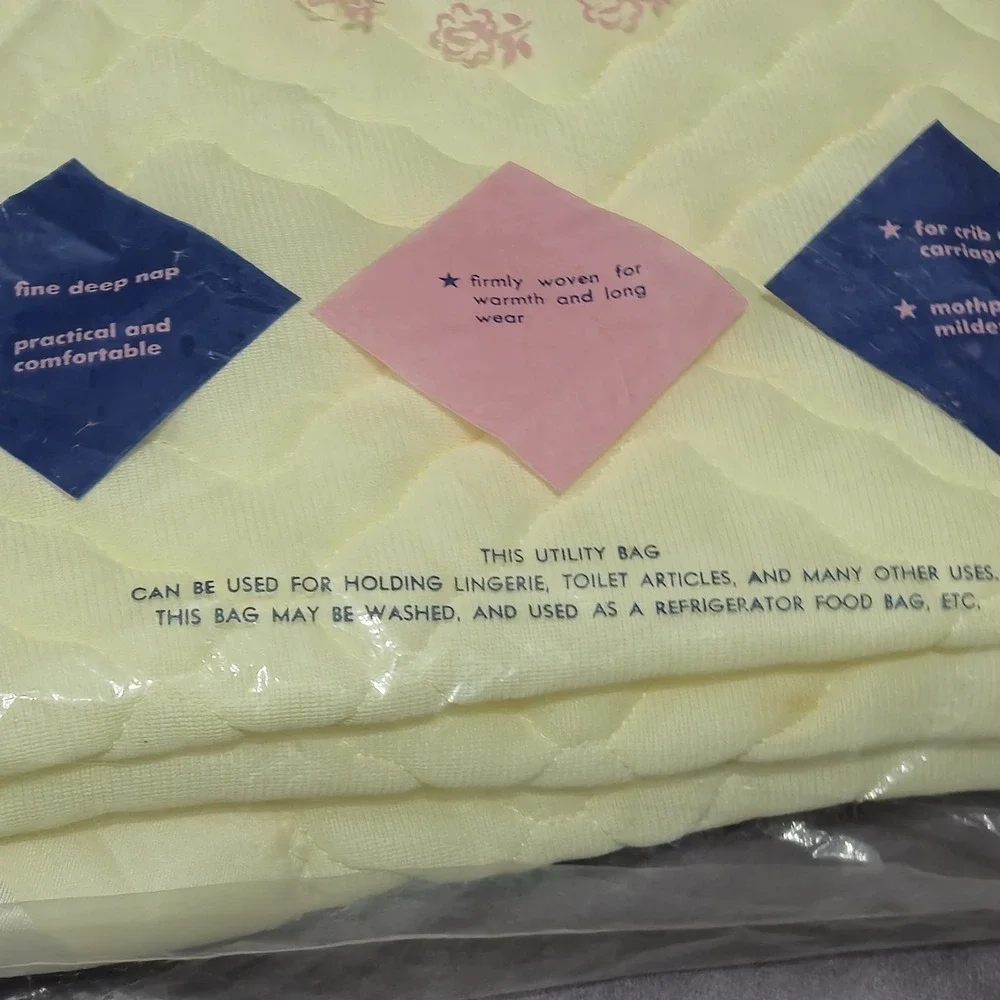 Vintage Baby Blanket Quilted Satin Trim  Yellow New Missing Tag Has Some Spots